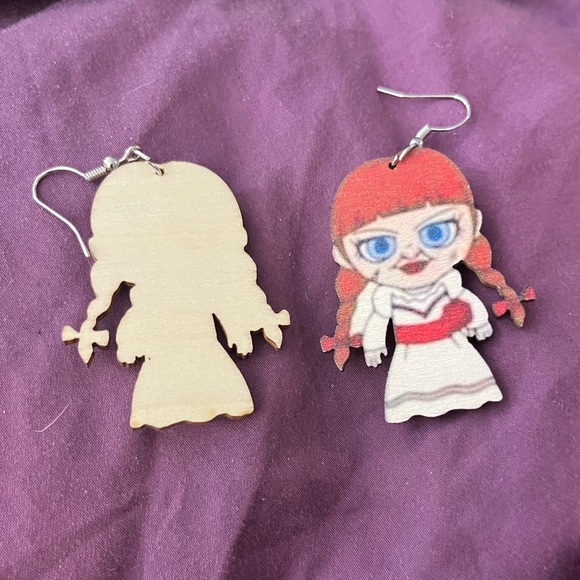 NWT “CHIBI” ANABELLE WOODEN DANGLE EARRINGS WITH STERLING SILVER POSTS - Picture 2 of 2